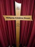 Kreuz-F8--gross.jpg